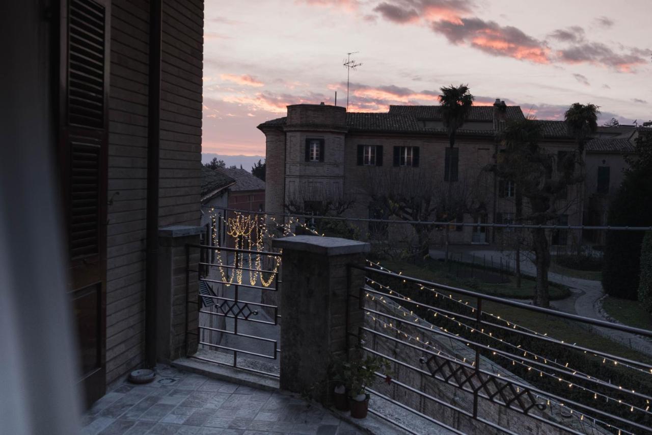 Terrazza Sull'Infinito Bed and Breakfast Ρεκανάτι Εξωτερικό φωτογραφία