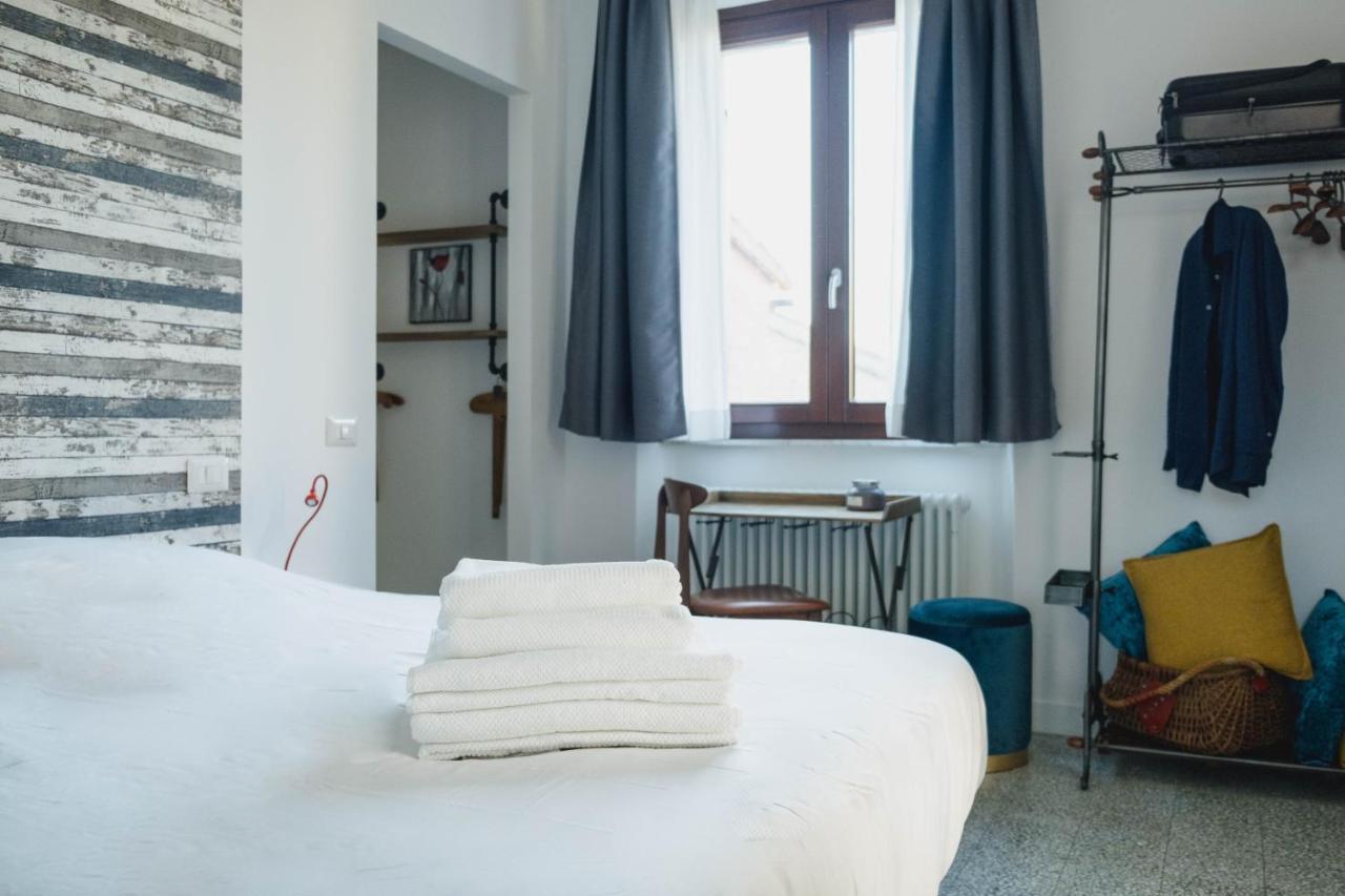 Terrazza Sull'Infinito Bed and Breakfast Ρεκανάτι Εξωτερικό φωτογραφία